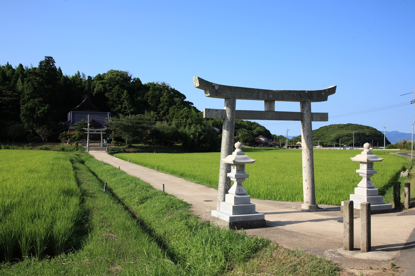 【海士町】島の守護神が祀られる宇受賀命神社(うづかみことじんじゃ)