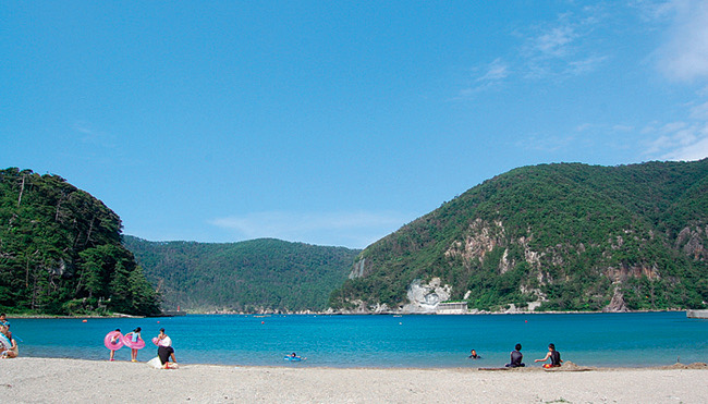 Fukuura Beach (2023 Season: Jul 21 - Aug 20)