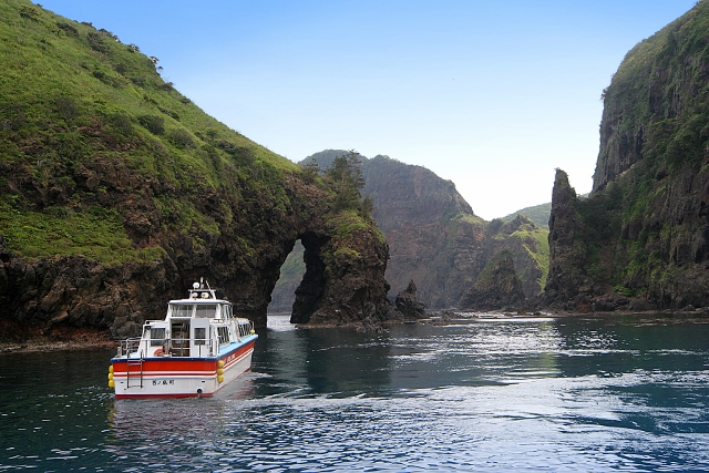 Kuniga Sightseeing Boat, Nishinoshima Town